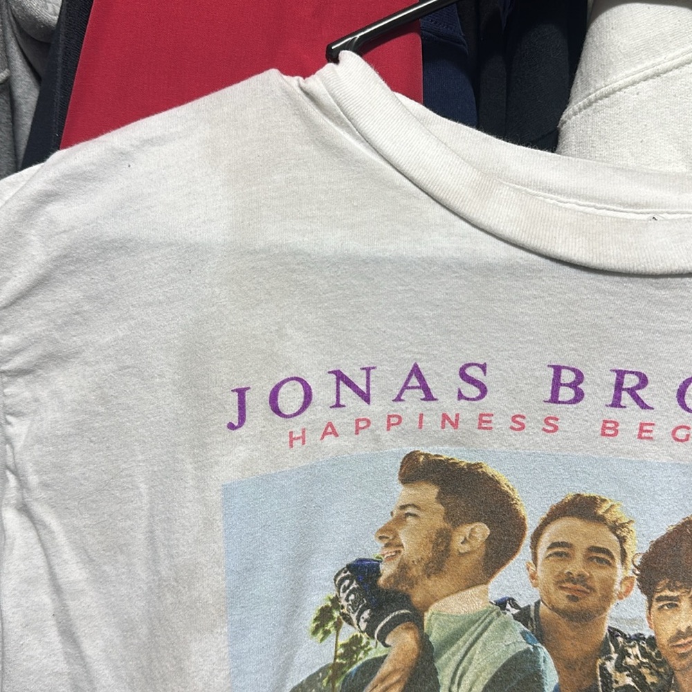 Jonas brothers Happiness Begins 2019 Tour T-Shirt - Picture 3 of 6
